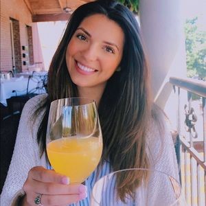 Meet your Posher, Becca